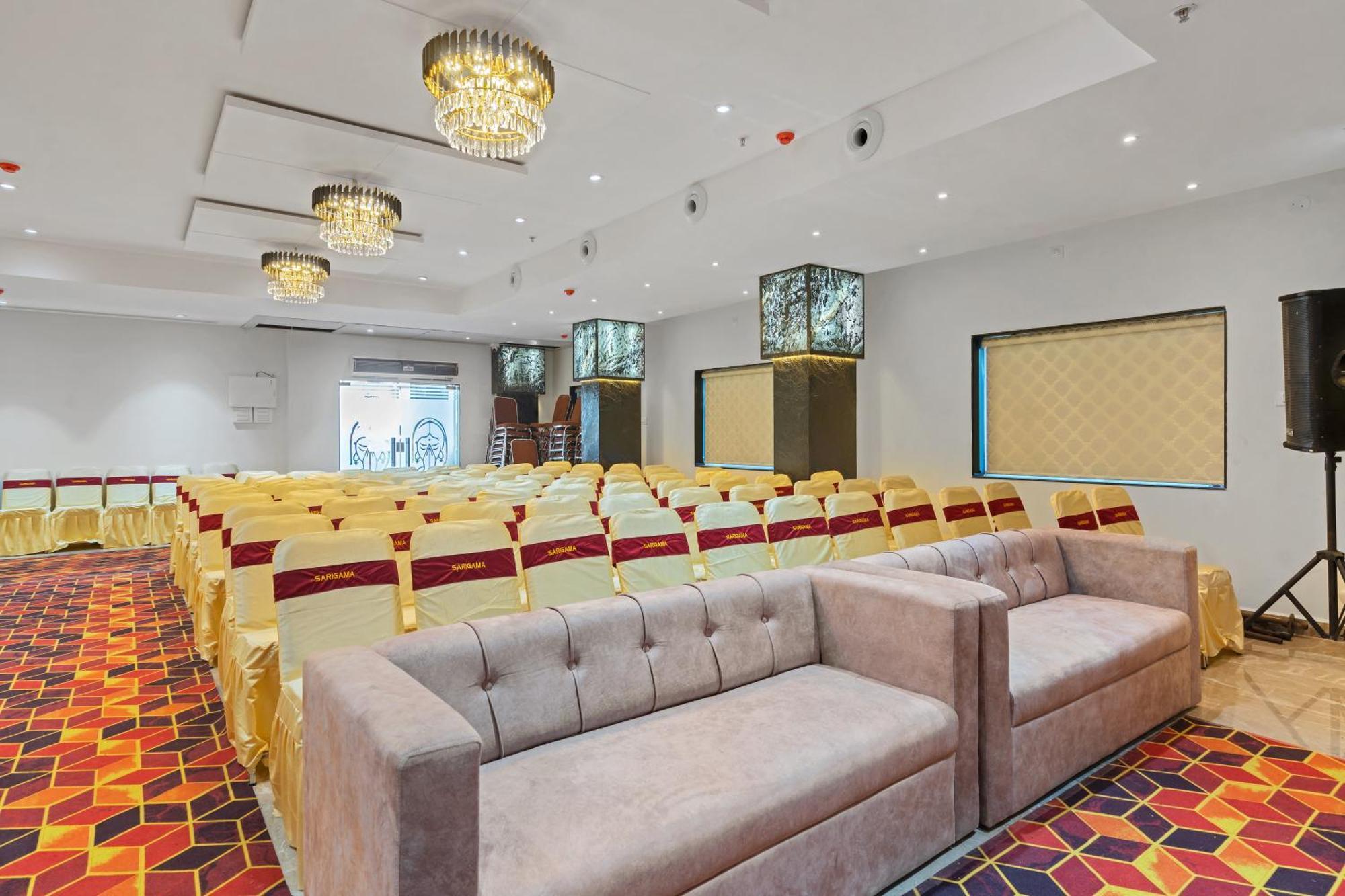 Hotel Sky Land Khammam Eksteriør billede
