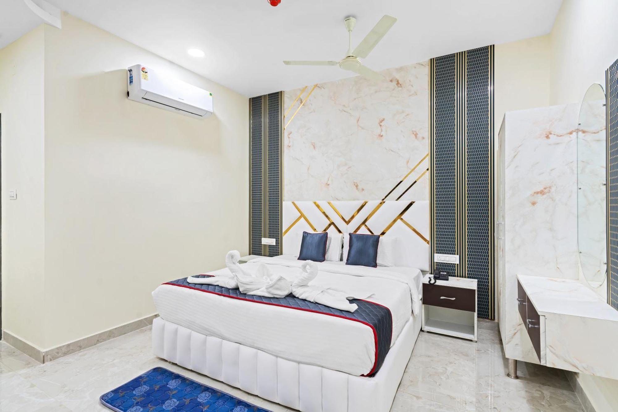 Hotel Sky Land Khammam Eksteriør billede